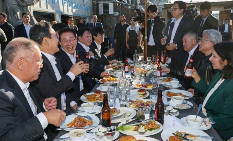 이재명 대통령, 젠슨 황·이재용과 '피시앤칩스' 만찬…글로벌 AI 협력 다진다