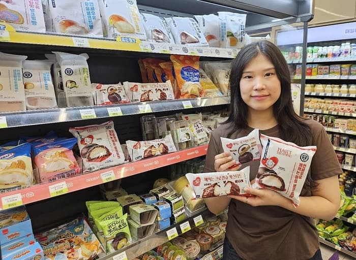 "톡 치면 깨진다"…CU '연세 하트 생크림빵' 출시 3개월 만에 110만 개 돌파