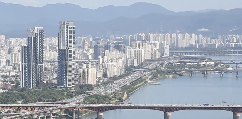 성수대교 단차, 지반 직접 확인…시민 불안 해소 총력