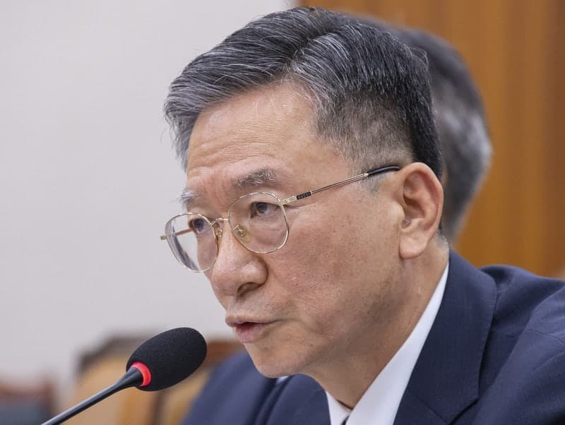 정성호 법무장관 사의 표명에 검찰총장 직무대행도 사퇴 고심
