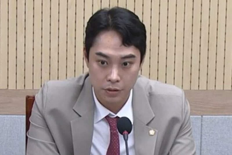 ‘아동 성매매 혐의’ 최영중 전 청주시의원 경찰 소환 조사