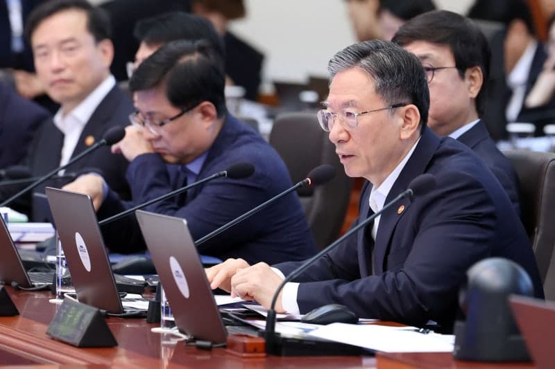 정성호 법무장관 "새 술은 새 부대에" 사의 시사…청와대 "공식 확인된 바 없다"