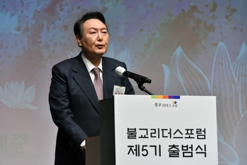 윤석열, '건진법사'와 2013년부터 친분…허위 사실 공표 혐의 1심 유죄