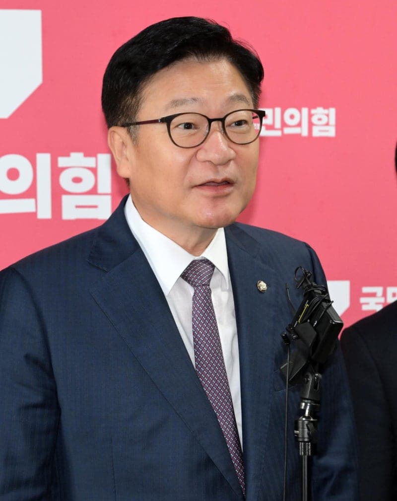 권영진 '멱살 파문' 확산…국민의힘 윤리위 징계 논의 착수