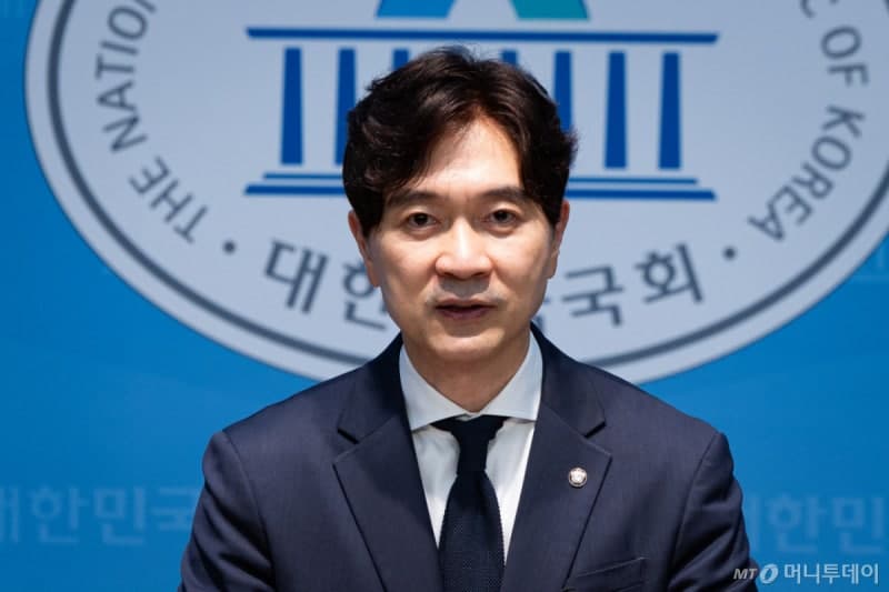 윤석열 1심 유죄 선고에 국민의힘 "이재명 재판도 신속히 재개해야"