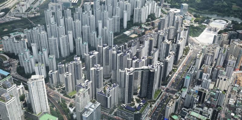 서울 아파트 평균 전셋값 사상 첫 7억 돌파… 매매가도 16억 육박