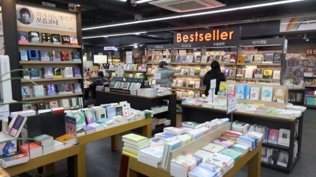광명시 도서구입비 캐시백, 지역 서점 살리고 독서 문화 확산