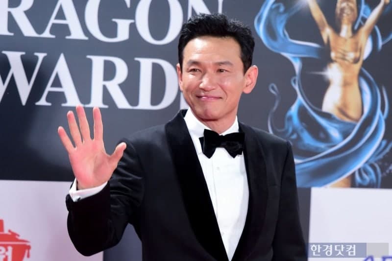 황정민 측 "사생활 루머는 스토킹 피의자의 악의적 주장…형사 고소"