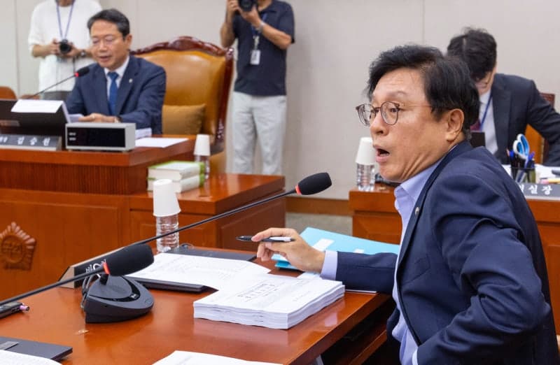 민주당, 패스트트랙 90일 단축 및 보완수사권 폐지 입법 강행