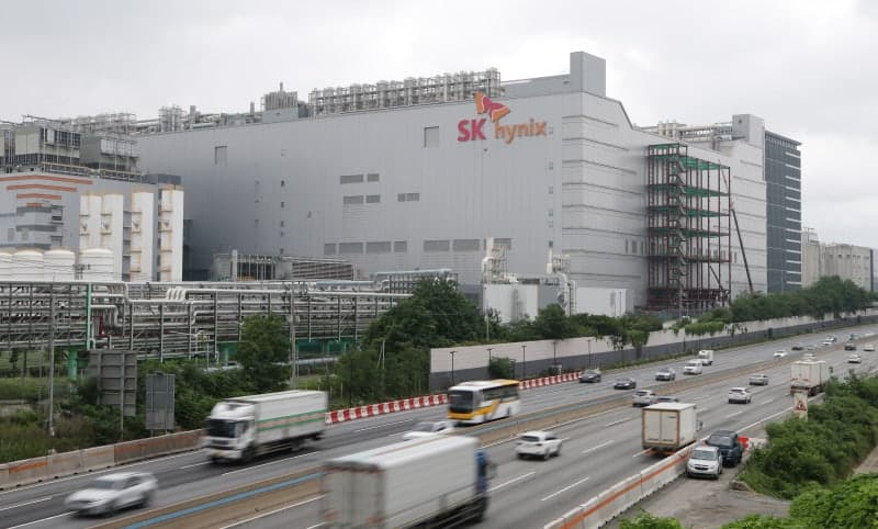 미래에셋증권, SK하이닉스·삼성전자 목표주가 33% 하향 조정