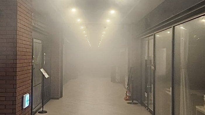 판교 아브뉴프랑 식당서 화재 발생…15명 부상·140여 명 대피 소동