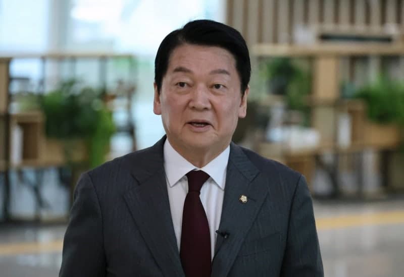 증시 폭락에 정부 규제 강화, 야당 '노답 삼형제' 경질 촉구