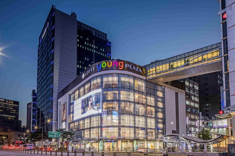 롯데백화점, 명동 랜드마크 도약…초대형 미디어파사드 '롯데타운 라이트' 공개