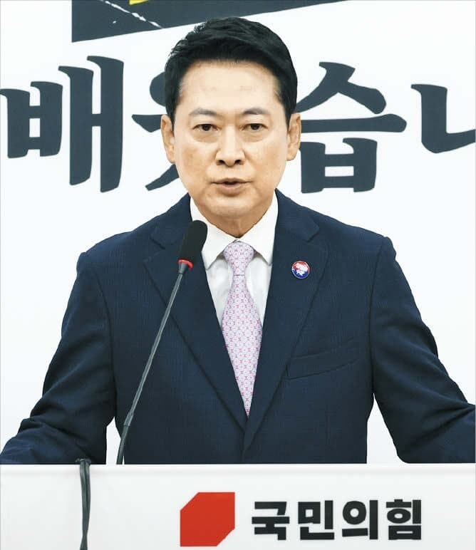 이재명 연임 개헌 논란 확산, 靑·민주당 진화 총력