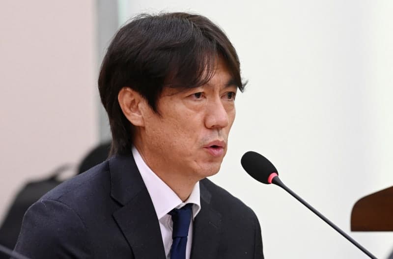 홍명보 '빵집 면접·38억 연봉' 의혹 부인…정몽규는 50억 기부 공약 불이행 인정