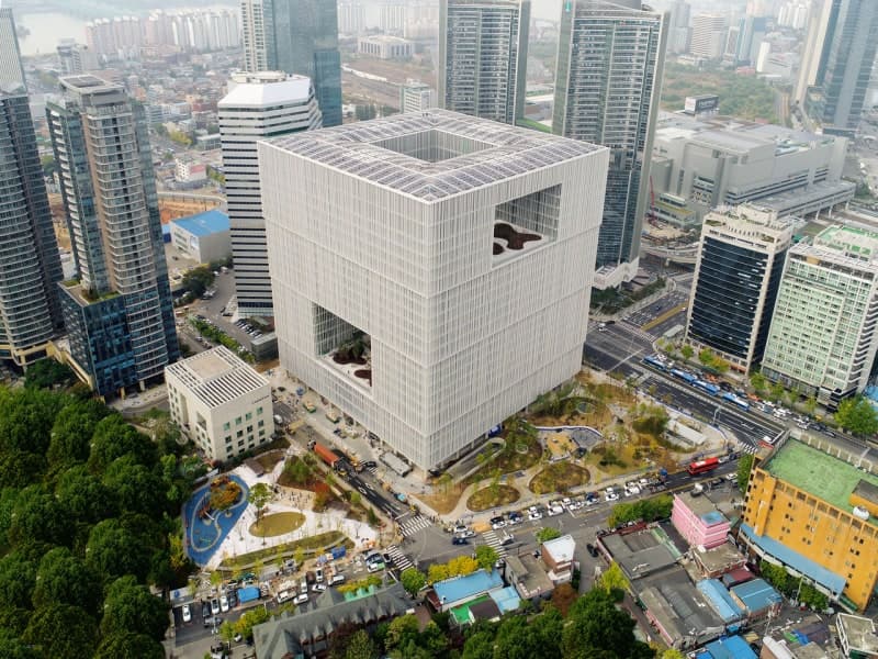 아모레퍼시픽그룹, 2분기 영업익 53.3% 급증…글로벌 시장이 실적 견인