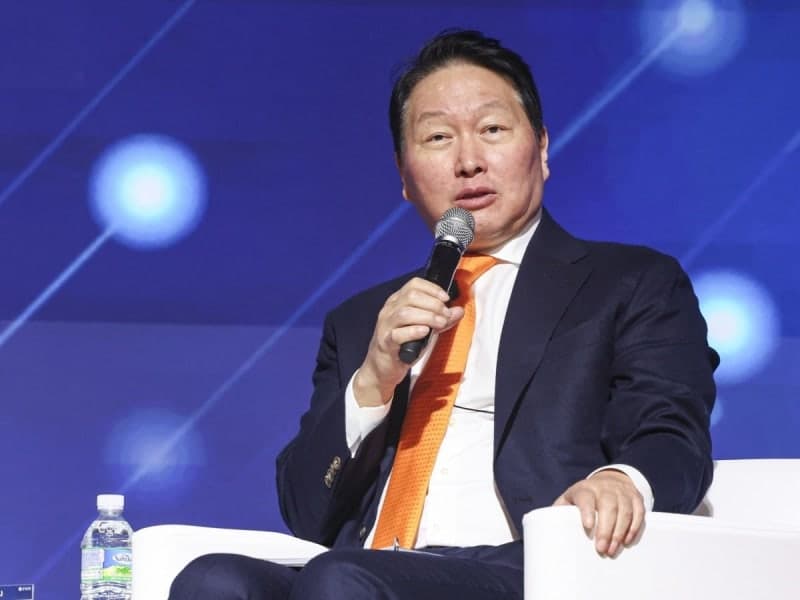 최태원, SK하이닉스 첫 48억 매입…책임경영 의지
