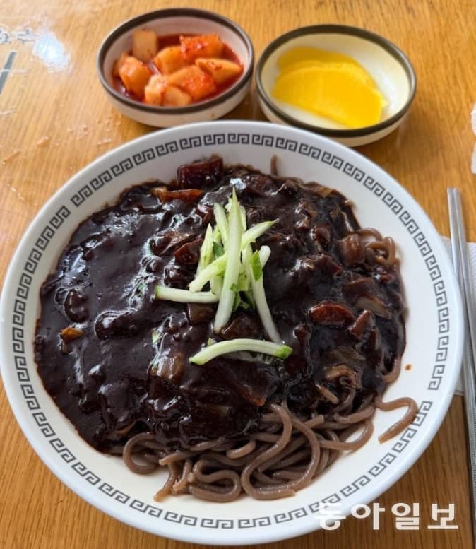 "짜장면 먹고 펑펑 울었다"…혼밥하던 임산부 감동받은 사연