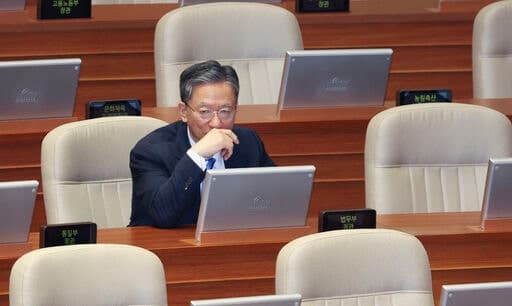 정성호 법무장관 "형소법 개정안 부작용 나오면 신속히 보완해야"