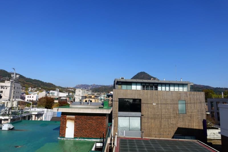 아버지에게 출산 사실 들킬까 봐 갓난아기 옥상에 방치한 30대 친모 항소심도 집행유예