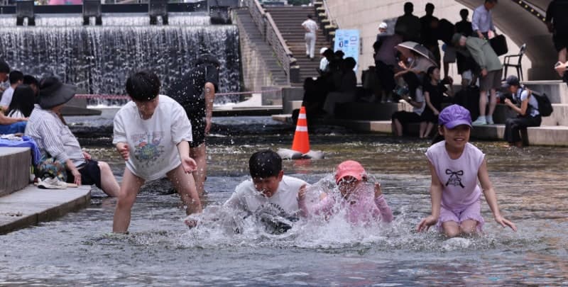 전국 극폭염·열대야 지속, 남부 39도 육박