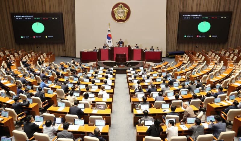 8월 임시국회 개막…국회법 개정·특검 후속 절차 놓고 여야 '강 대 강' 대치