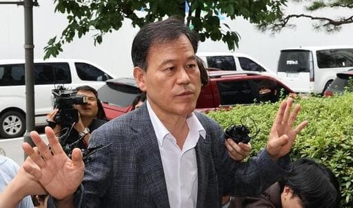 대통령 관저 이전 의혹 윤한홍 의원 특검 조사…'부당 개입' 혐의 부인