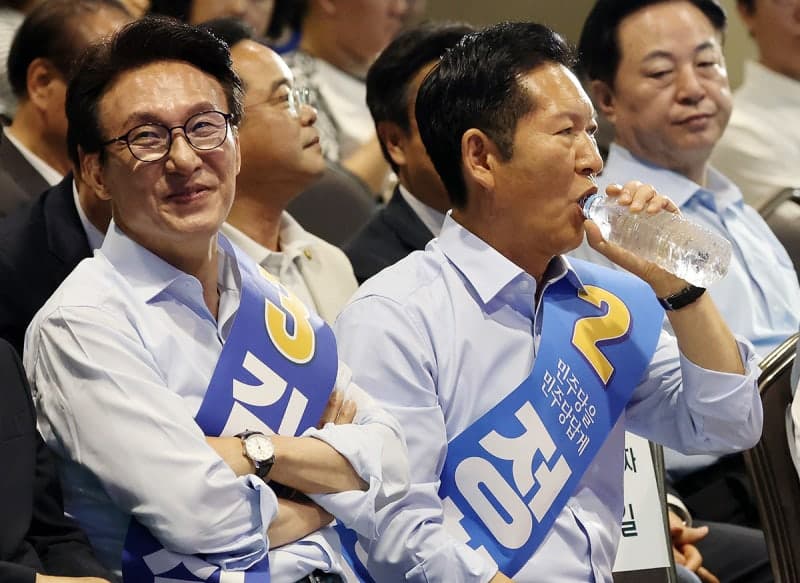 與 당권주자 김민석·정청래, '윤리위 제소' 맞불…전당대회 과열
