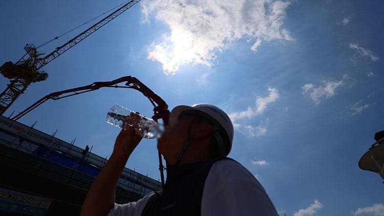 경남 양산 42.1도 역대 최고 기온 경신…전국 극한 폭염 지속