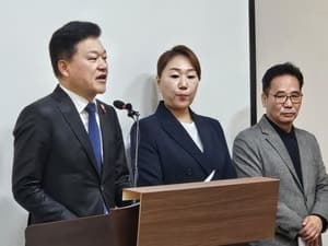 명태균 여론조작 의혹 제기한 신용한 충북도지사 '혐의없음' 불송치