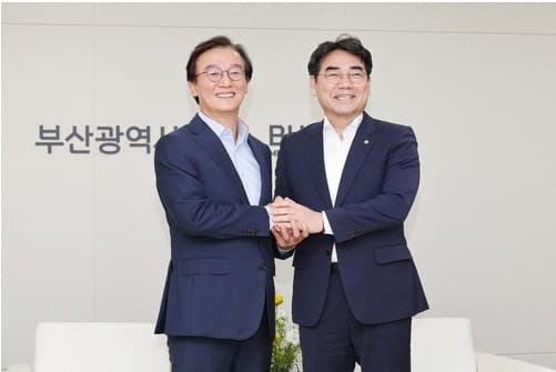 전재수 부산시장·이성권 국민의힘 시당위원장 첫 회동…지역 현안 협력 다짐