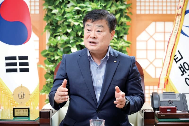 수업 방해 시 출석정지…교사 생활지도권 강화 '참교육법' 청원 등장