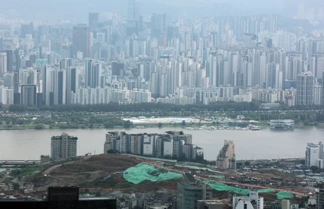 서울 아파트 평균 전셋값 6억 6천만 원 돌파…월세 거래가 전세 추월