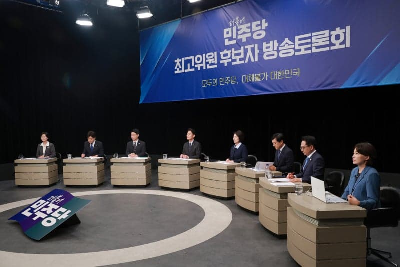 민주당 최고위원 토론, '계파 대리전' 격화…'일베·박쥐' 비난 난타전