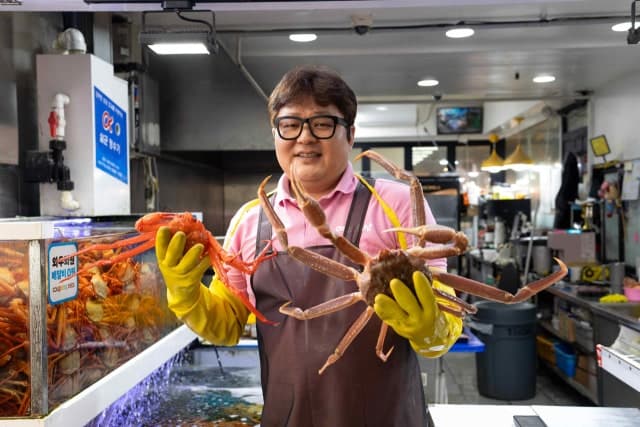 쿠팡이츠, 속초관광수산시장 기획전 열고 전통시장 온라인 판로 확대 지원