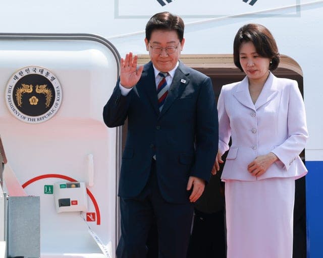 이재명 대통령 지지율 최저치 추락 속 귀국 직후 경제 현안 점검