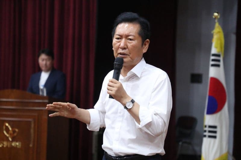 정청래, 김민석 향해 "신천지 의혹 근거 못 밝히면 사과부터 하라"