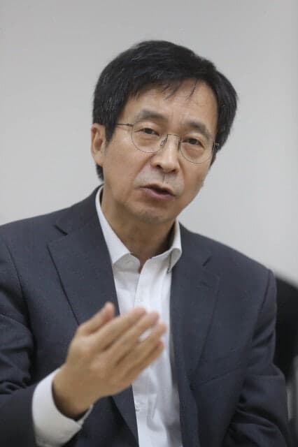 방송문화진흥회 신임 이사장에 강형철 교수 선출… MBC 사장 선임 절차 본격화