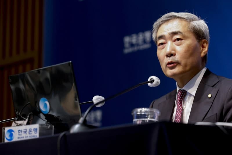 7월 소비자물가 2%대 진입…한은 8월 금리 결정 고심