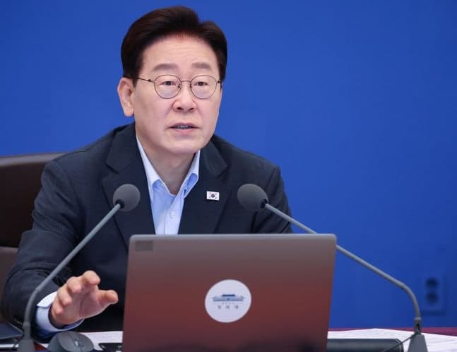 검찰 직접수사 폐지 형소법 국무회의 통과…10월부터 수사·기소 분리