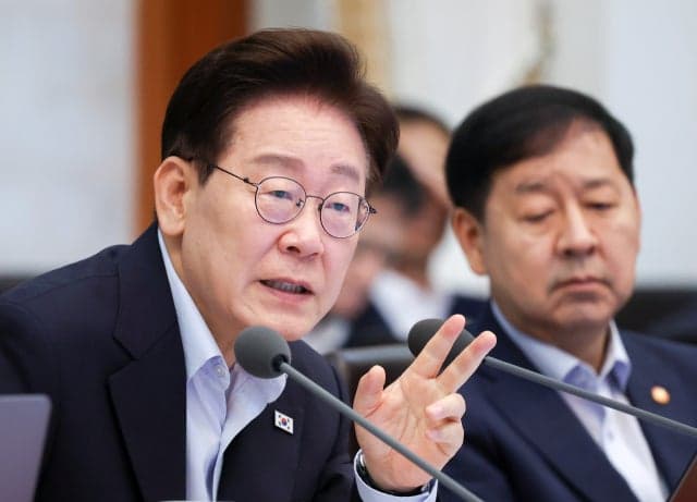 이재명 대통령, 귀국 직후 7시간 반 마라톤 회의…“주택 공급 속도가 중요”
