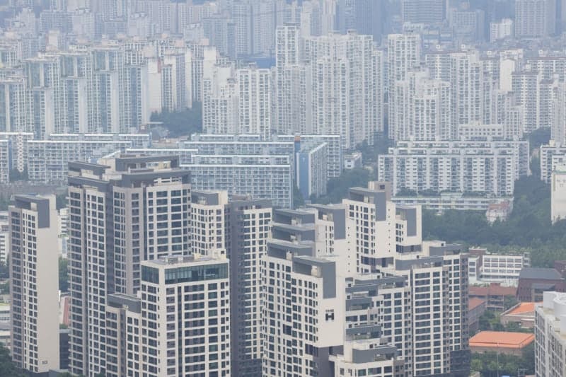 강남 초고가 아파트 보유세 급증…'덜 똘똘한 한 채'로 갈아타나