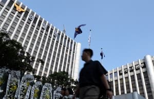 치안감 이상 경찰 지휘부도 직접 수사권 확보…정치권 외압 우려 확산