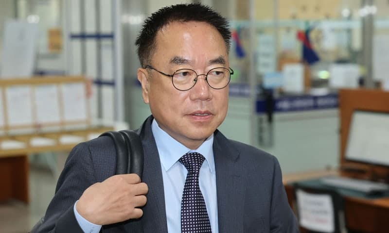 "돌려차기 농담" 국회 실언, 피해자 "본질 집중"