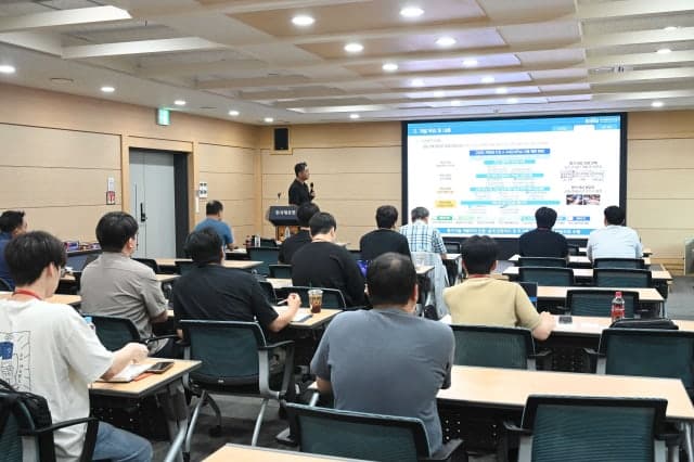 암모니아 추진선 고강도 강재 안전성 검증…국내 기술로 국제 규제 넘는다
