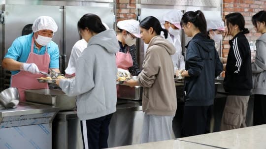 둔산여고 급식 중단 사태, 노조 간부와 조리실무사 등 9명 업무방해 혐의 송치