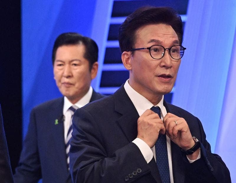 민주당 당대표 후보들, 탈당 이력과 자기정치 논란으로 격돌