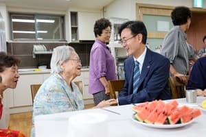 종로구, 폭염 중대경보에 비상대응체계 가동…쉼터·안전숙소 총력전