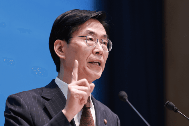 국민의힘 윤리위 내홍 격화…조경태 "윤민우 위원장 사퇴 및 윤리위 해산하라"