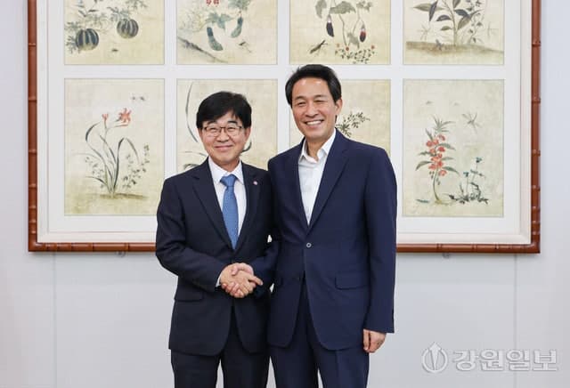 우상호 강원지사-인태연 소진공 이사장, 강원 소상공인 지원 협력 강화
